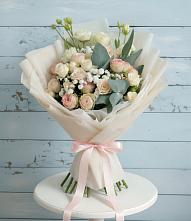 Букет цветов из:  Розы и Лизиантусы в Иволгинске