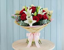 Букет цветов из:  Лилии и Розы в Иволгинске