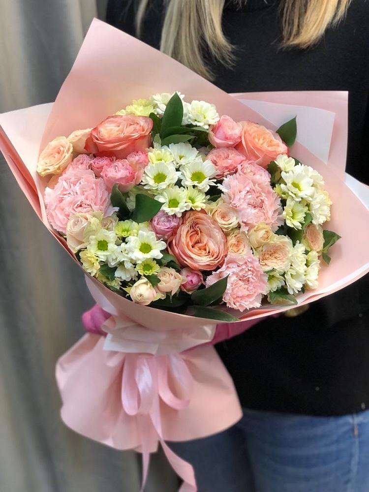 Букет цветов из: Гвоздики, Розы и Хризантемы в Иволгинске