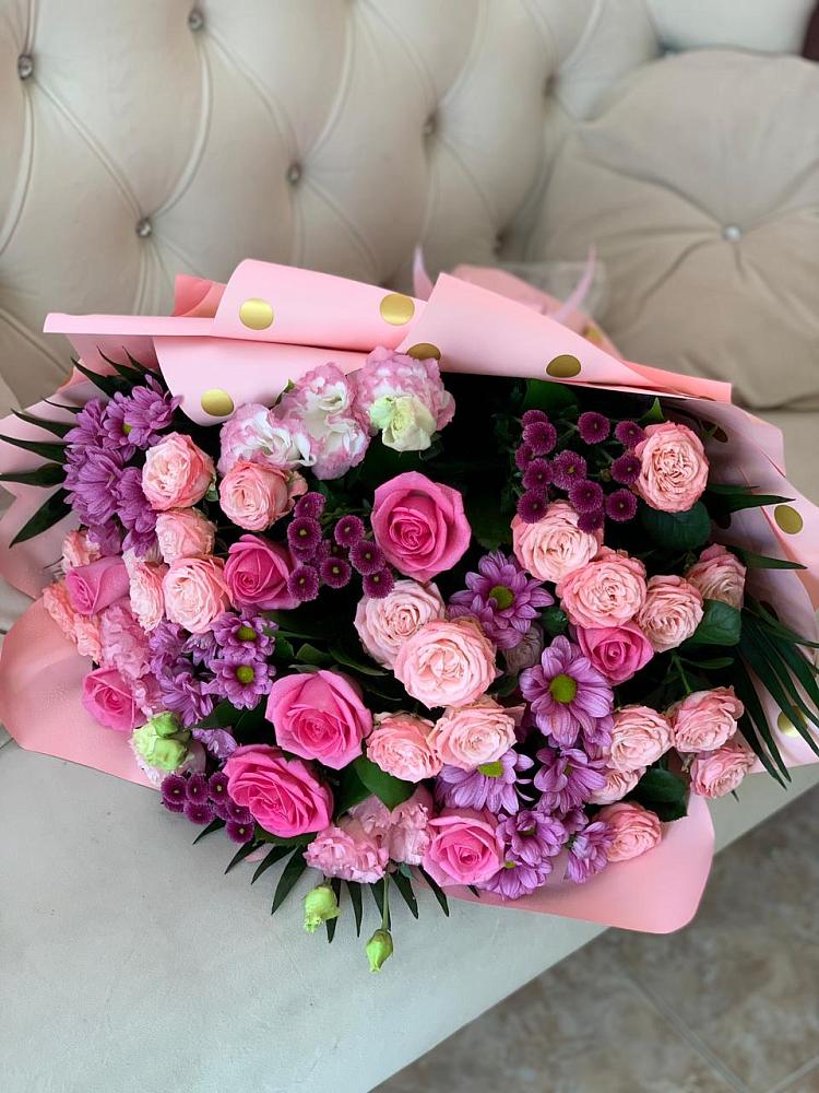 Букет цветов из: Хризантемы, Розы и Лизиантусы в Иволгинске