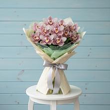 Букет цветов из:  Орхидеи и Розы в Иволгинске