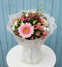 Букет цветов из:  Герберы, Альстромерии и Лизиантусы #REPLACE_PRED# Иволгинске
