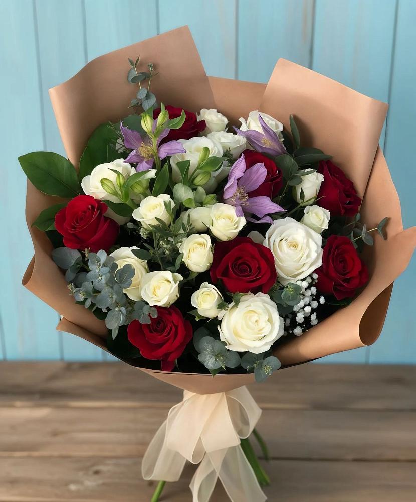 Букет цветов из: Розы и Альстромерии в Иволгинске