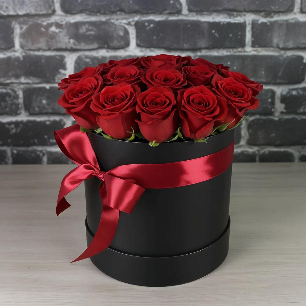 Цветочная композиция из Розы в шляпной коробке в Иволгинске